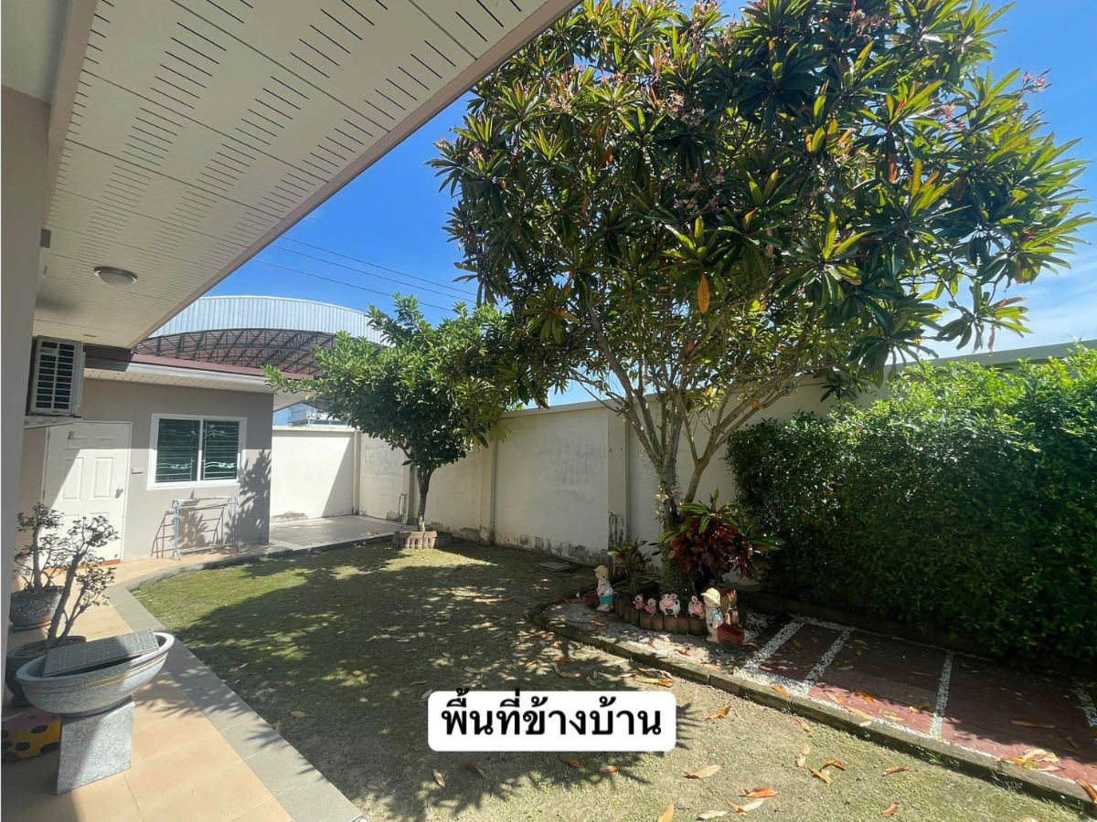 picture House for Rent in Rayong, Downtown Location - 7/11