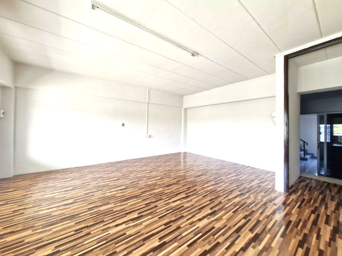 รูป ให้เช่า อาคารพาณิชย์ หน้าหมู่บ้านมโนรมย์ 4 ทำเลดี ติดตลาด ราคาถูก ถนนเลียบคลองสอง - รูปที่ 15/30