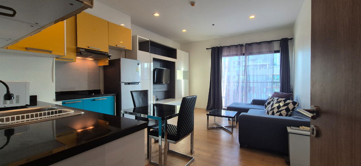 picture Room for rent Noble Reveal.... - 2/21