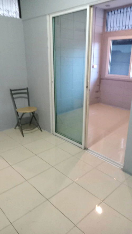 รูป หมู่บ้าน นักกีฬาแหลมทอง ซ.นักกีฬาแหลมทอง แขวงทับช้าง เขตสะพานสูง กรุงเทพฯ นัดชมบ้าน 085-318-6868 - รูปที่ 5/10