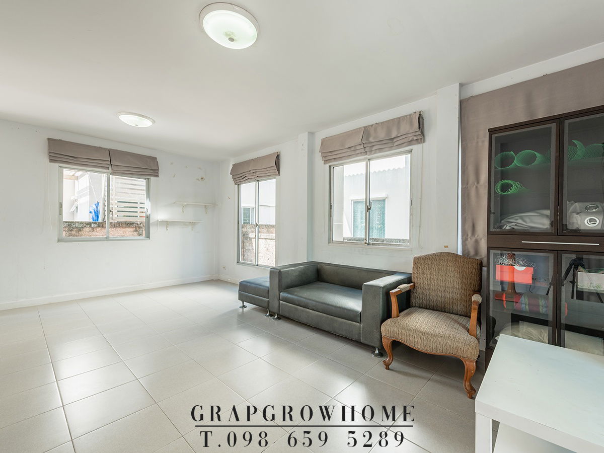 picture semi-detached house, ready to move in, Atoll Maldives Beach Srinakarin - Nam Daeng, near Mega Bangna. international school Can raise small pets - 4/27