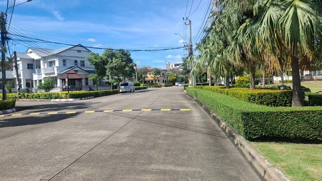 picture FOR SALE  HOUSE PROPERTY  9500000 BAHT. - 7/8