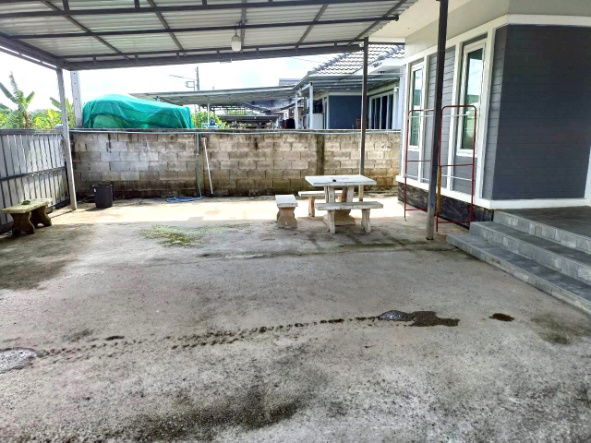 รูป ขายบ้านเดี่ยวชั้นเดียว 2 ห้องนอน 2 ห้องน้ำ 1 ห้องครัว 1 ที่จอดรถ - รูปที่ 2/8