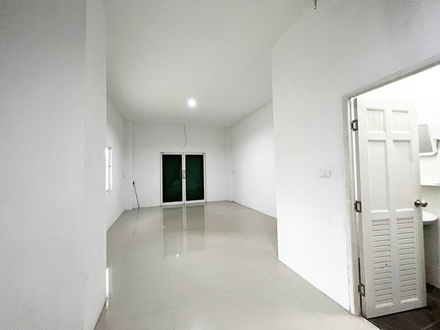 รูป AR023 ให้เช่าโรงงาน-โกดัง พร้อมสำนักงาน 2 ชั้น ขนาดพื้นที่ใช้สอย 400 ตารางเมตร ใกล้บางบอน 5 แครายกระทุ่มแบน สมุทรสาคร - รูปที่ 6/6