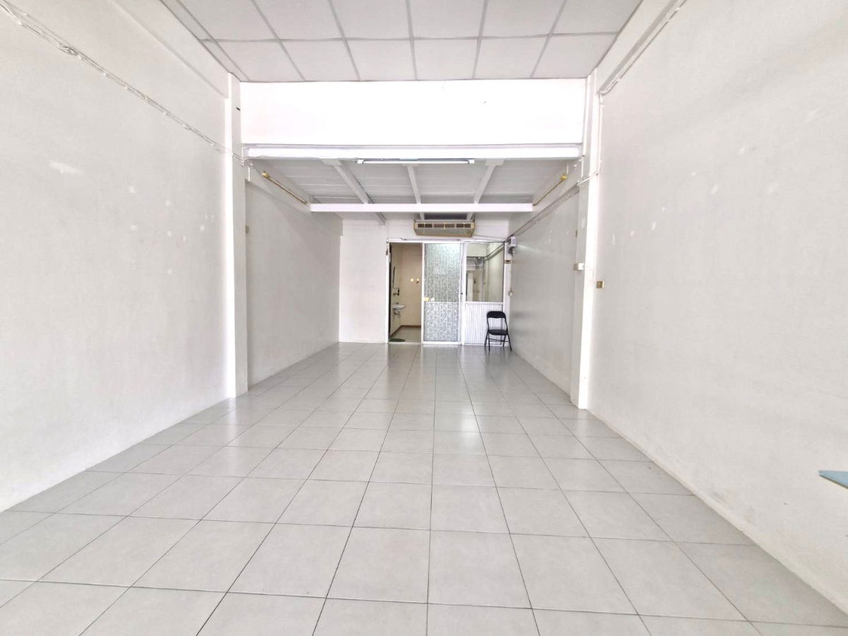 รูป ให้เช่า อาคารพาณิชย์ หน้าหมู่บ้านมโนรมย์ 4 ทำเลดี ติดตลาด ราคาถูก ถนนเลียบคลองสอง - รูปที่ 6/30