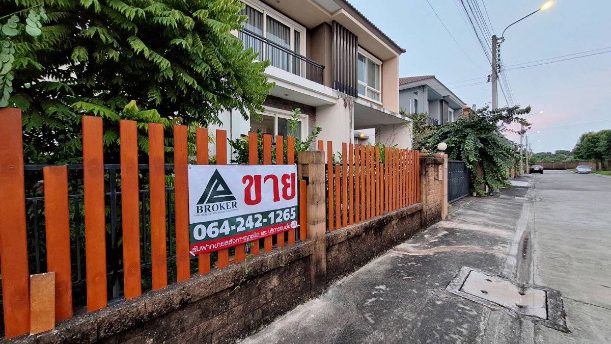 รูป ขายบ้านเดี่ยว 2 ชั้น โกลเด้น วิลเลจ อ่อนนุช พัฒนาการ ซ.อ่อนนุช 65 สุขุมวิท 77 แปลงมุม ใกล้ Airport Link สถานีทับช้าง 64 ตร.ว. - รูปที่ 1/12