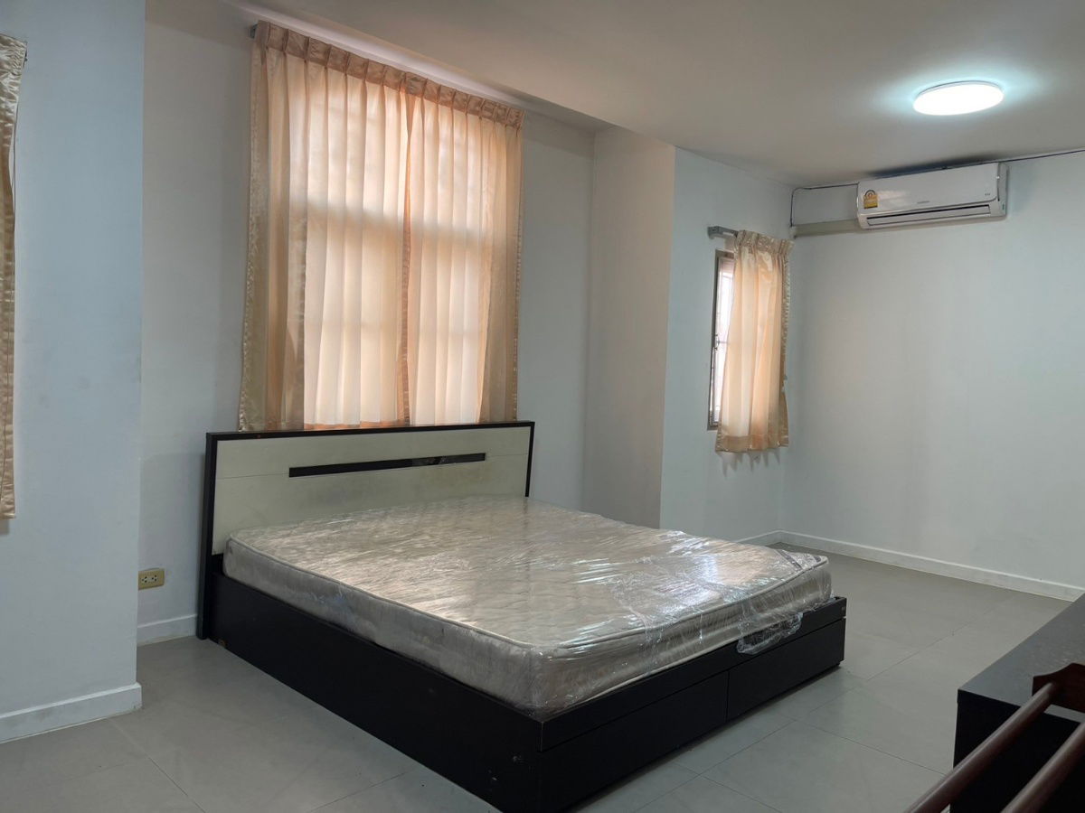 picture 2-Storey Townhouse for Rent in Pruksa Ville 2, Don Mueang – Ready to Move In - 12/15