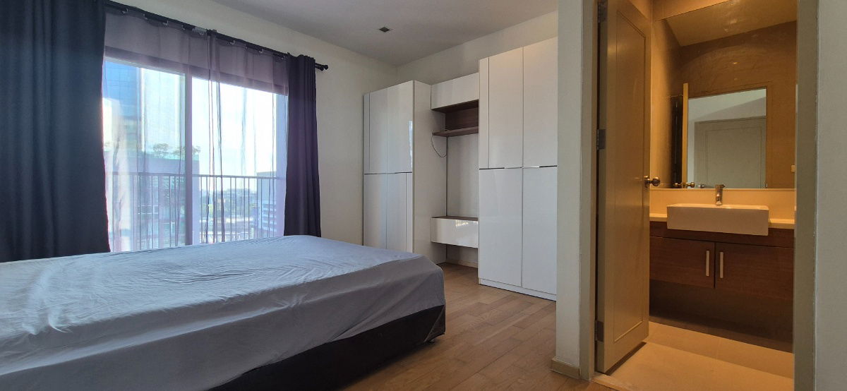 picture Room for rent Noble Reveal.... - 18/21