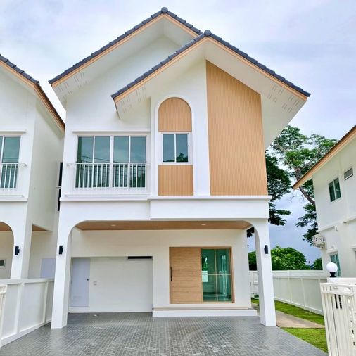 ขาย บ้านเดี่ยวสองชั้น 3 ห้องนอน 3 ห้องน้ำ 1 ห้องครัว 2 ที่จอดรถ