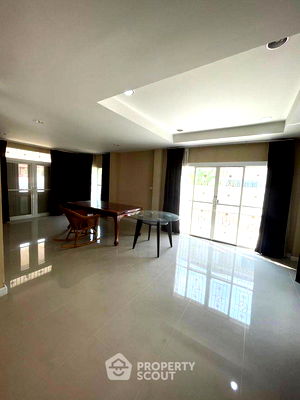 Houses for sale CPF Nongjock : 4-BR House in Lam Phak Chi (ID 2427693)