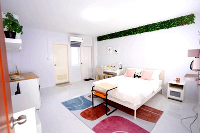 Townhouses for rent MRT Chok chai 4  : ✨Cozy Living Lat Phrao 64 condo for Rent✨