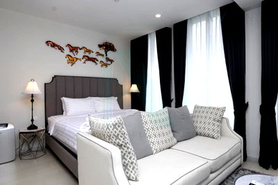 Condos for rent : For Rent Condo NOBLE PLOENCHIT Building C, Floor 4,Studio, Room size 44.00 sqm