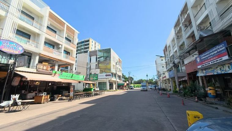 ปล่อยเช่าอาคารพาณิชย์ 4 ชั้น แหล่งชุมชน ในโครงการโกลเด้น ซิตี้ ศรีราชา