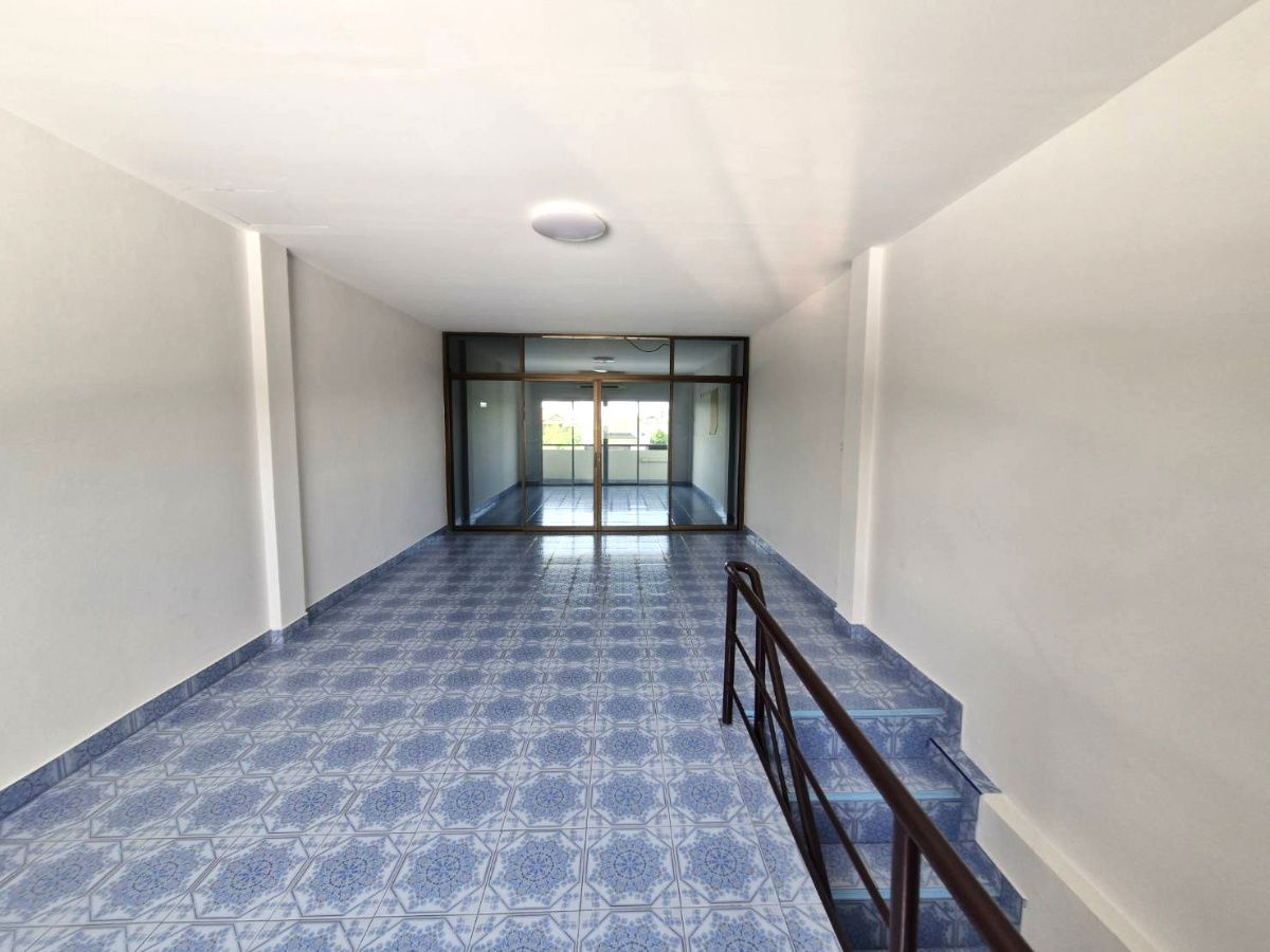 รูป ให้เช่า อาคารพาณิชย์ หน้าหมู่บ้านมโนรมย์ 4 ทำเลดี ติดตลาด ราคาถูก ถนนเลียบคลองสอง - รูปที่ 22/30