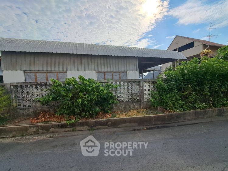 รูป บ้าน 2-ห้องนอน ใน ลาดพร้าว (ID 2426853) - รูปที่ 3/3