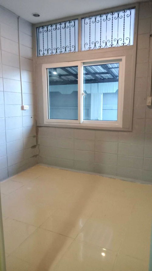 รูป หมู่บ้าน นักกีฬาแหลมทอง ซ.นักกีฬาแหลมทอง แขวงทับช้าง เขตสะพานสูง กรุงเทพฯ นัดชมบ้าน 085-318-6868 - รูปที่ 6/10