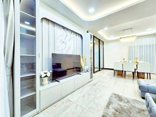 picture Central Rama9 600m. Luxury 3-story townhouse for rent with rooftop 252sq.m. 22sq.wa.MRT Rama9 700m. - 4/8
