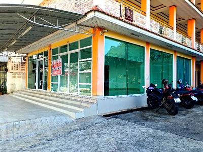 เช่าอาคารพาณิชย์ สวนสาธารณะหนองสิม อุดรธานี : พื้นที่ให้เช่า ใกล้ชุมชน ที่จอดรถสะดวก