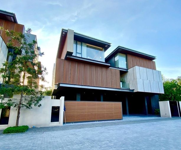 ขายบ้านเดี่ยว 7 ห้องนอน 1600 ตร.ม. 200 ตร.ว. ซันเล เรสซิเดนเซส