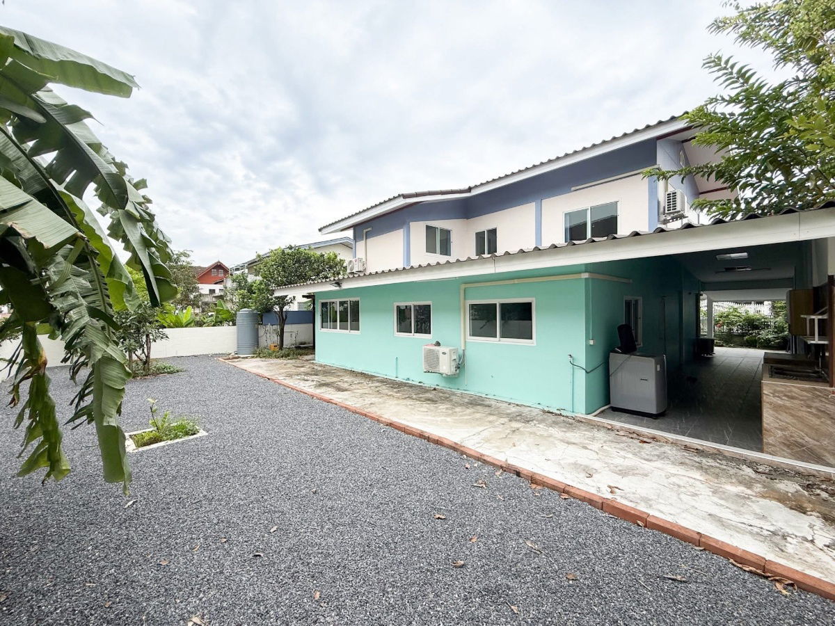 รูป ให้เช่าบ้านเดี่ยว หลังใหญ่ 4 ห้องนอน พื้นที่เยอะ สหกรณ์ เสรีไทย 57 พร้อมอยู่ 📞097-2161939 - รูปที่ 9/28