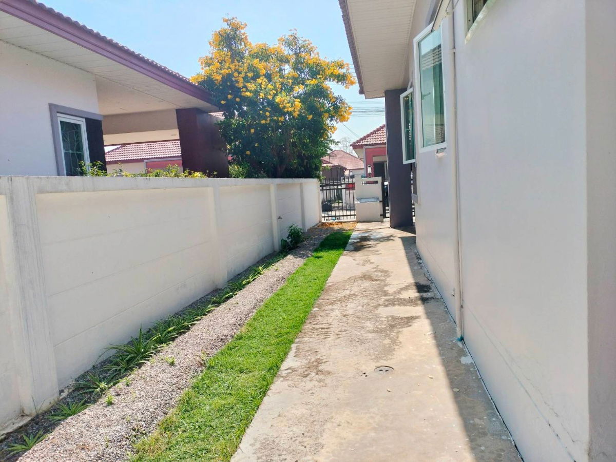 รูป บ้านเงินเหลือ เมืองโคราช ต.บ้านโพธิ์ 56.8 ตร.วา 112 ตร.ม.3ห้องนอน 2ห้องน้ำ บ้านพร้อมอยู่ - รูปที่ 3/9