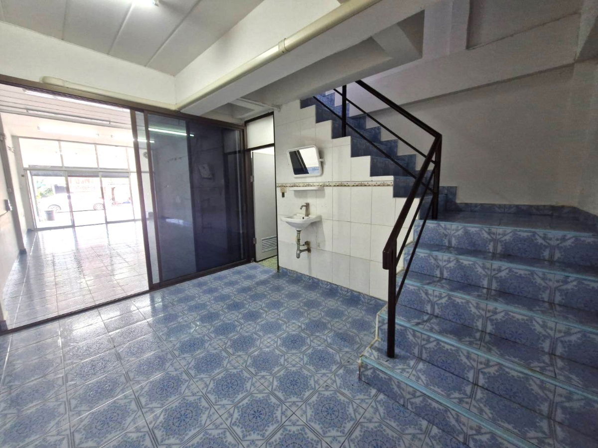 รูป ให้เช่า อาคารพาณิชย์ หน้าหมู่บ้านมโนรมย์ 4 ทำเลดี ติดตลาด ราคาถูก ถนนเลียบคลองสอง - รูปที่ 17/30