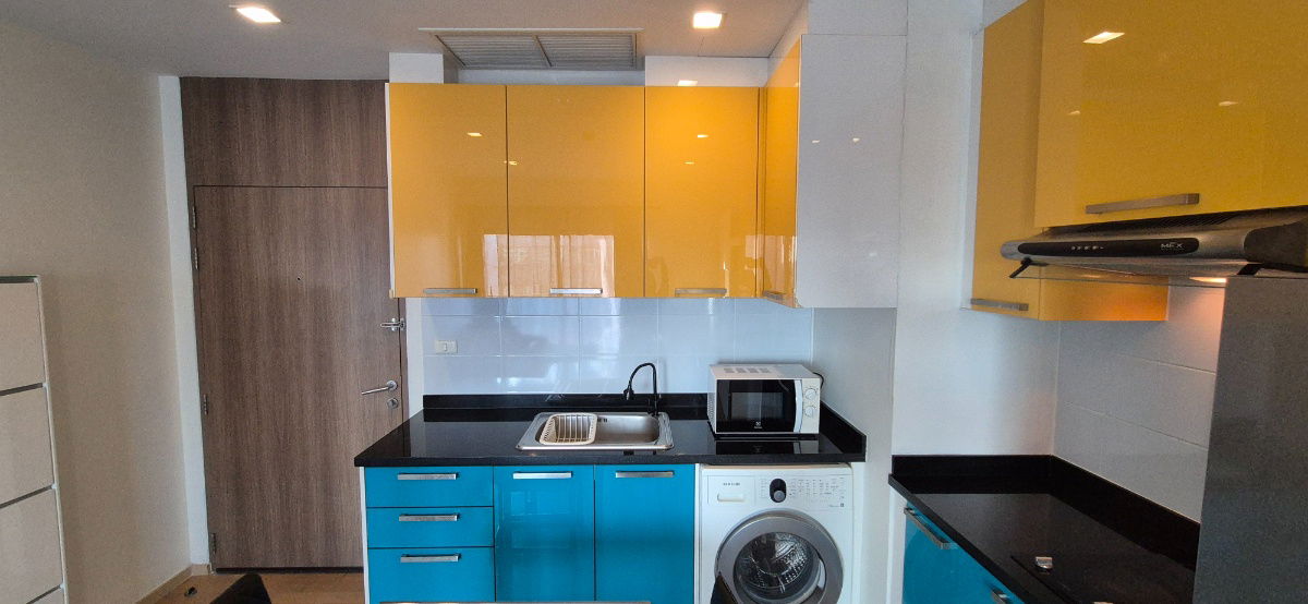 picture Room for rent Noble Reveal.... - 4/21