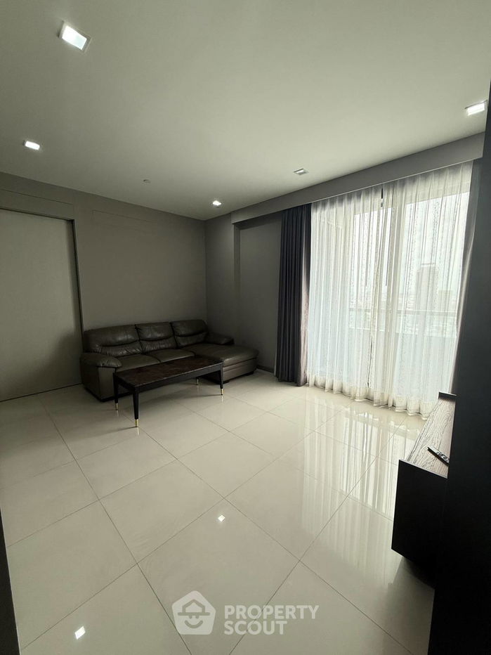 รูป คอนโด 2-ห้องนอน ที่ เอ็ม สีลม ใกล้ BTS ช่องนนทรี (ID 2359663) - รูปที่ 3/16