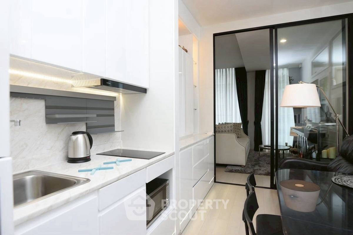 picture 1-BR Condo at Noble Ploenchit near BTS Phloen Chit (ID 2445942) - 7/16