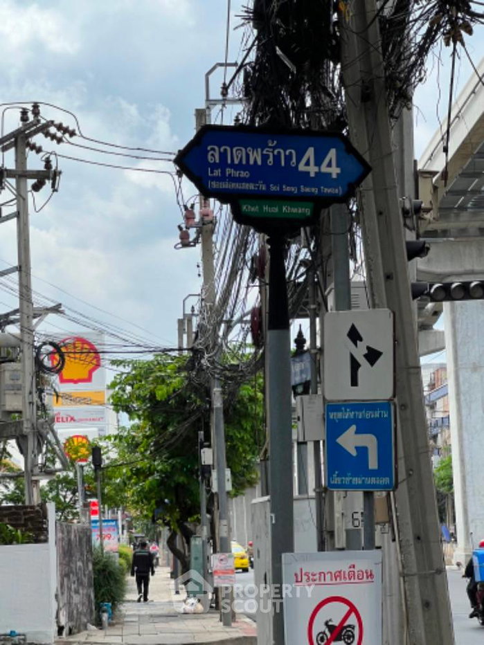 รูป คอนโด 1-ห้องนอน ที่ เดอะ เน็กซ์ ลาดพร้าว คอนโดมิเนียม ใกล้ MRT รัชดาภิเษก (ID 1302351) - รูปที่ 31/32