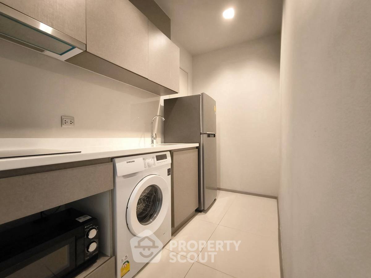 picture 2-BR Condo at Life Asoke - Rama 9 near MRT Phra Ram 9 (ID 2446367) - 5/8