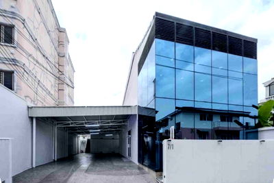 เช่าสำนักงาน BTS บางนา : ให้ เช่า ที่ดินพร้อมตึกออฟฟิศ + โกดังขนาดเล็ก ใจกลางบางนา 72 ตรว 350 ตรม