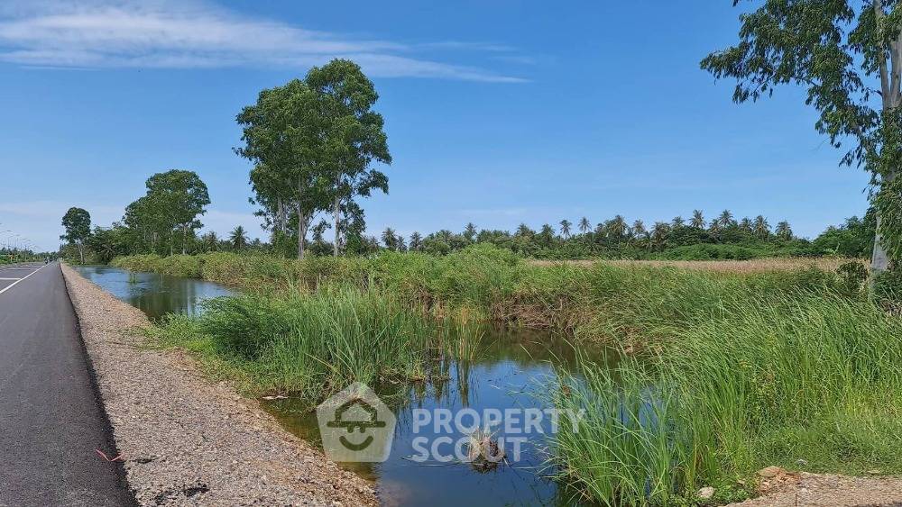 รูป ที่ดินสำหรับปล่อยขาย 35,352 ตารางเมตร แถว ใน บางขุนไทร (ID 1560225) - รูปที่ 4/7