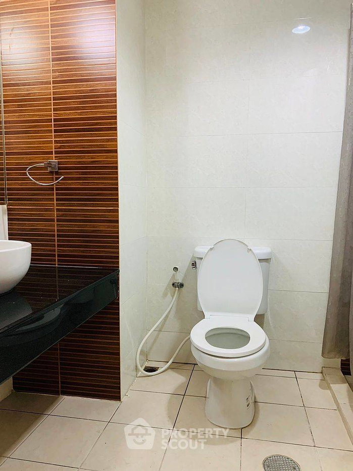 รูป คอนโด 2-ห้องนอน ที่ การ์เดน อโศก-พระราม 9 ใกล้ MRT เพชรบุรี (ID 985848) - รูปที่ 3/37