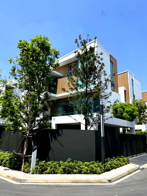 Houses for rent Krungthep Kreetha Road : For Rent 3-story House VIVE RAMA 9 3 bedroom 4 bathroom