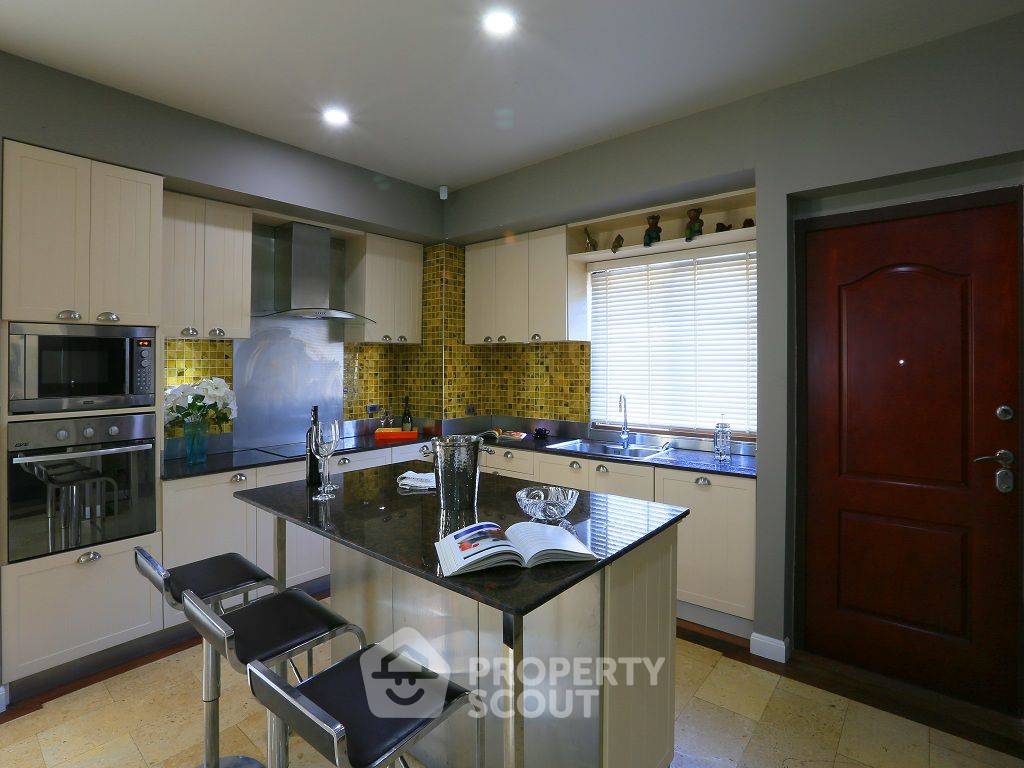 รูป วิลล่า 5-ห้องนอน ใกล้ ถนนพระตำหนัก พัทยา (ID 1330762) - รูปที่ 17/35