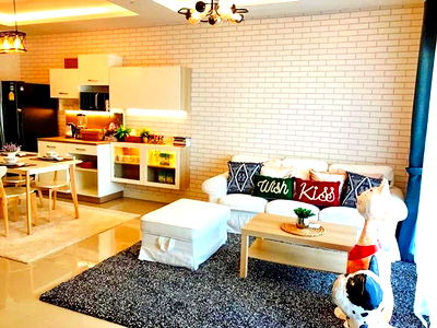 Townhouses for rent Rangsit-Pathumthani Road : BRT Rangsit 3.2 km. Luxury townhome for rent 2-storey 21 sq.wa. 170 sq.m. Horwang School Pathum Than