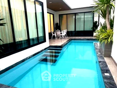 บ้านเดี่ยว ถนนทุ่งกลม-ตาหมัน : วิลล่า 4-ห้องนอน ใกล้ ทุ่งกลม-ตาลหมัน (ID 1537163)