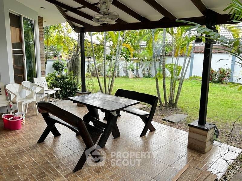 รูป บ้าน 3-ห้องนอน ใกล้ พัทยาตะวันออก (ID 1436783) - รูปที่ 10/14