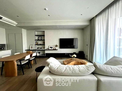 คอนโดให้เช่า : คอนโด 2-ห้องนอน ที่ คิว วัน สุขุมวิท ใกล้ BTS นานา (ID 2439563)