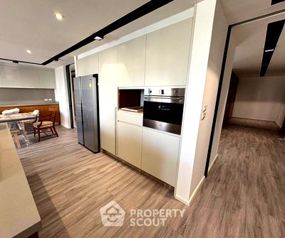 Condos for sale Soi Ekamai (Sukhumvit 63) : 3-BR Condo at Regent On The Park 2 (Sukhumvit 61) Condominium near BTS Thong Lor (ID 2445945)