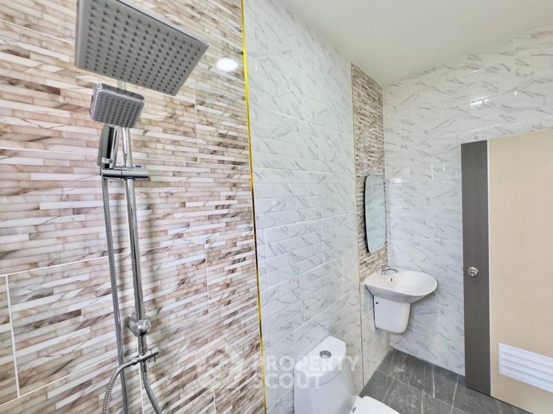 รูป บ้าน 3-ห้องนอน ใกล้ เมืองพัทยา (ID 1533111) - รูปที่ 8/21