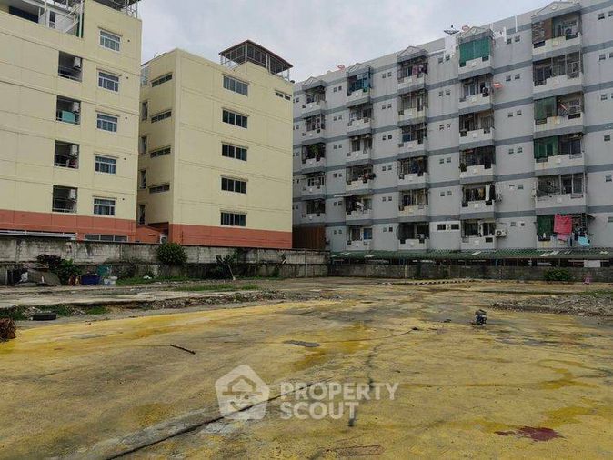 Land for sale, 318 sq wah, Wang Thonglang