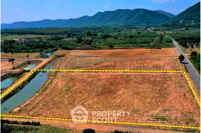 ที่ดิน ท่ายาง เพชรบุรี : ที่ดินสำหรับปล่อยขาย 9,600 ตารางเมตร แถว ใกล้ โครงการชั่งหัวมัน ตามพระราชดำริ (ID 1498828)