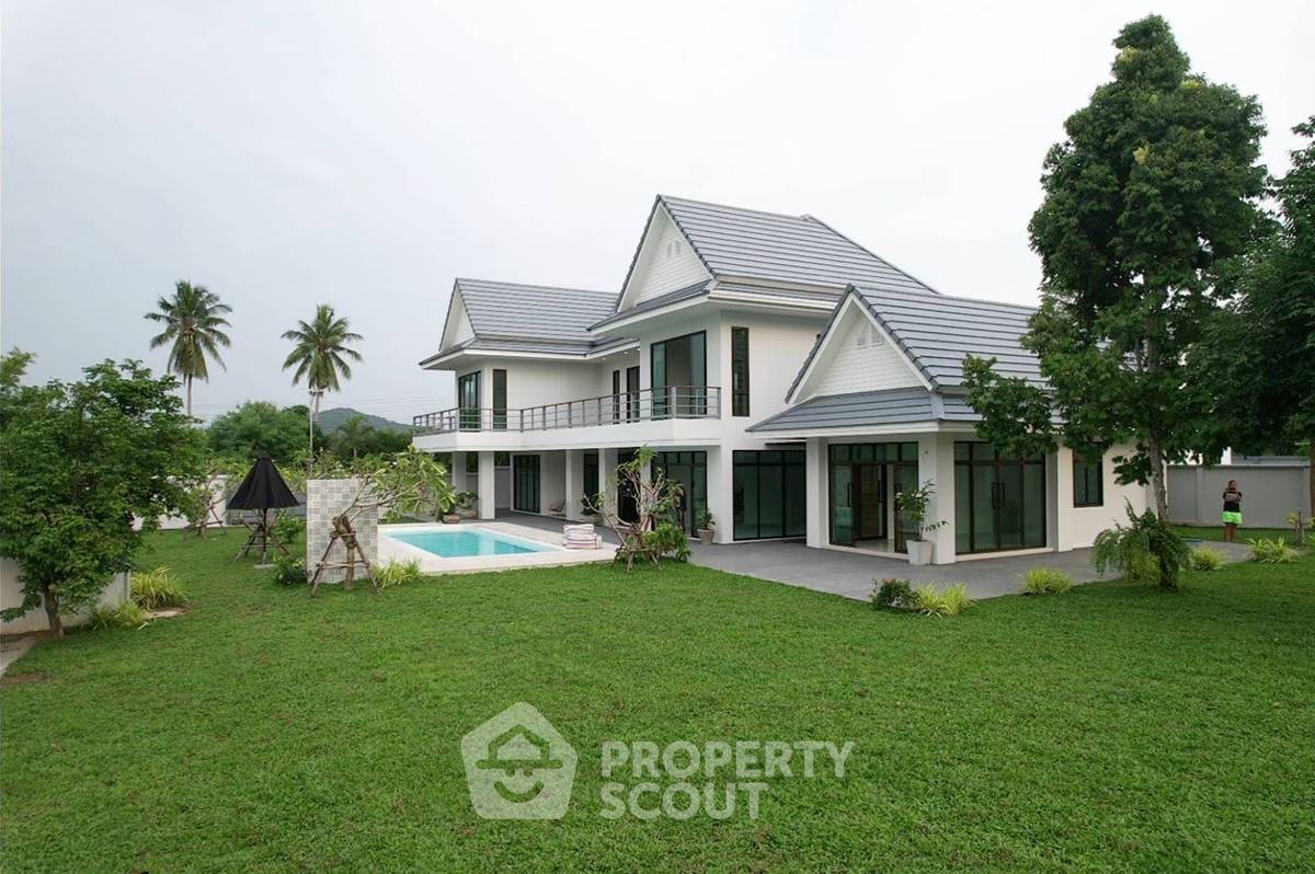 รูป วิลล่า 3-ห้องนอน ใน สัตหีบ (ID 1744938) - รูปที่ 9/30