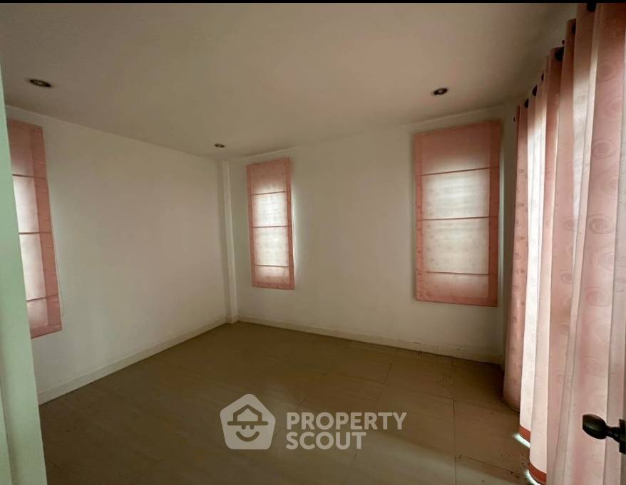 รูป บ้าน 3-ห้องนอน ใกล้ เมืองพัทยา (ID 1168026) - รูปที่ 2/3