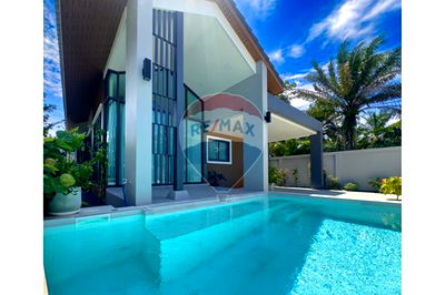Houses for sale Noppharat Thara Beach : [920281015-721] "Luxury Coastal Villa in Stunning Krabi - Ready Now!"