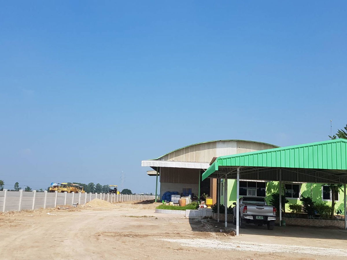 รูป โรงงานผลิตปุ๋ยเคมี ปุ๋ยอินทรีย์  เจ้าของให้เช่าเอง   พร้อมเครื่องจักรไฟ 3 เฟส กาญจนบุรี - รูปที่ 2/7