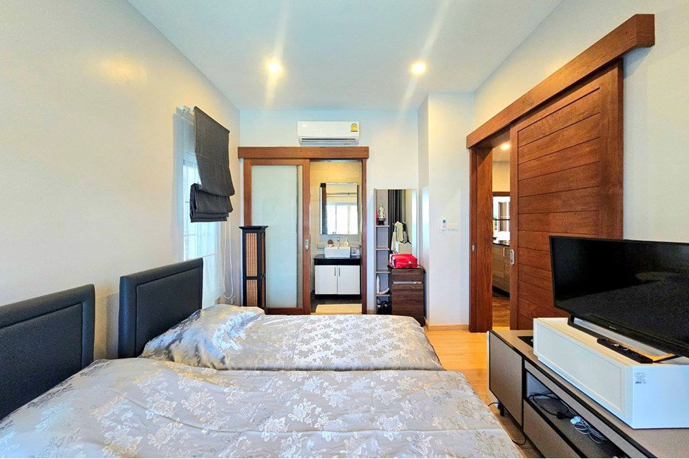 picture [920601001-525] Emerald Scenery Quality Villa, 4 Bed 3 Bath in Hua Hin Soi 112 - 48/68