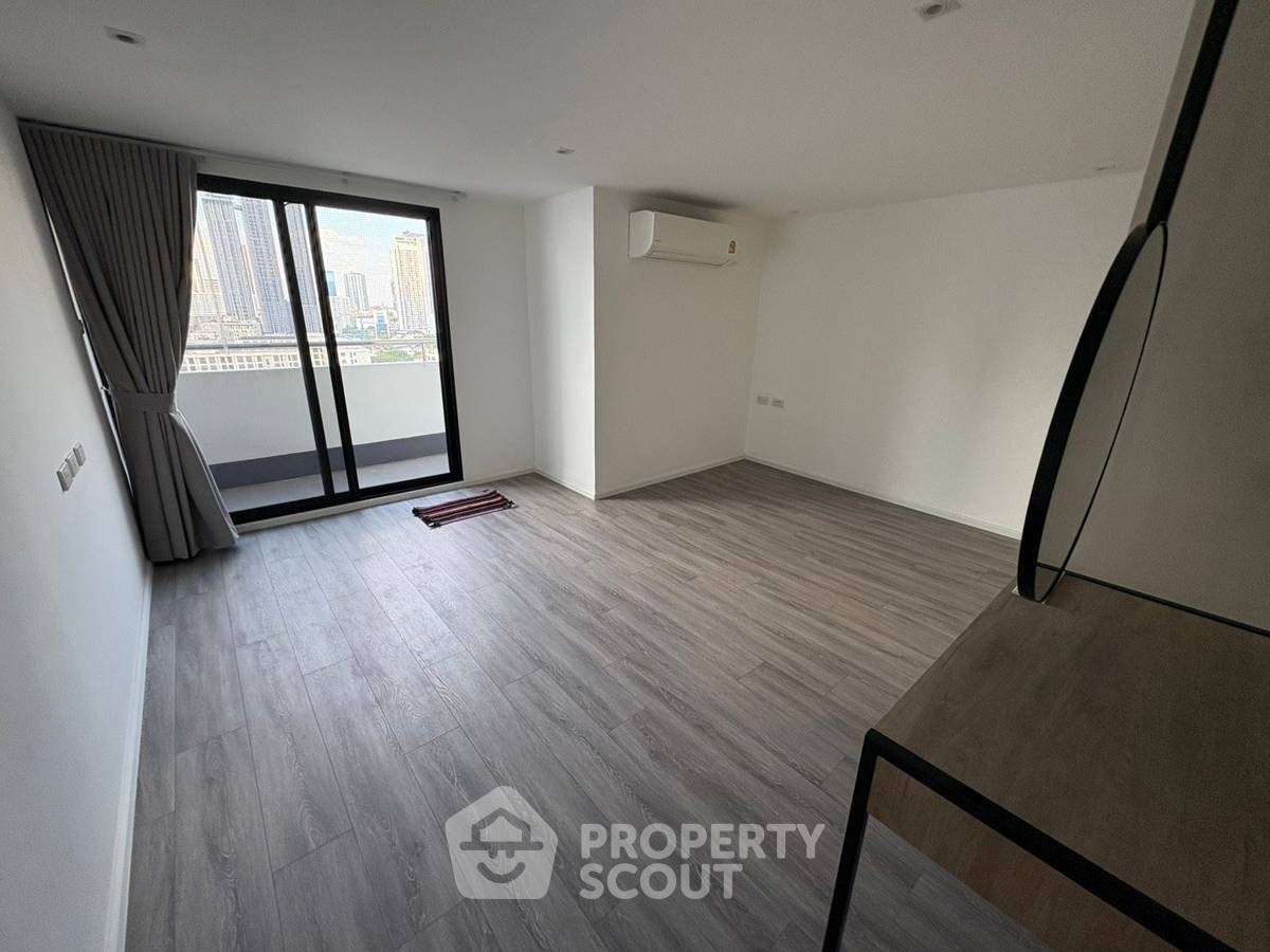 รูป คอนโด 3-ห้องนอน ที่ รีเจ้นท์ ออน เดอะ พาร์ค2 (สุขุมวิท 61) คอนโดมิเนียม ใกล้ BTS ทองหล่อ (ID 2445945) - รูปที่ 7/9